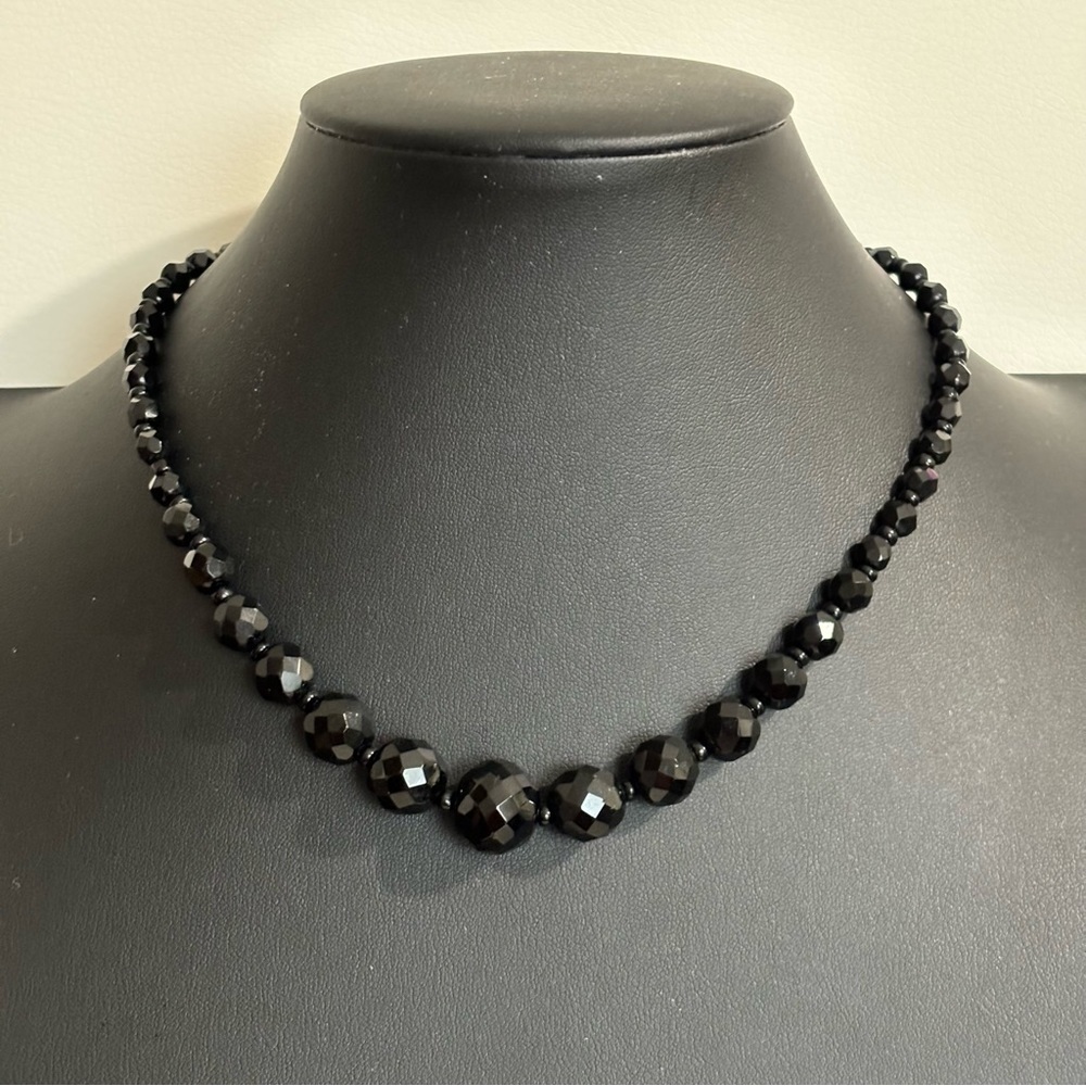 Black jet graduated black glass beads necklace